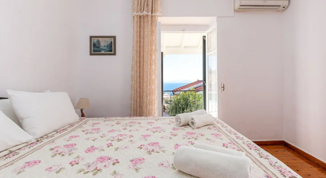 Вилла с 2 комнатами с видом на море Villa Georgina