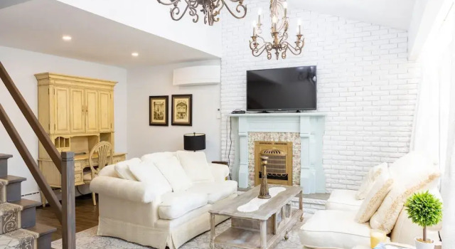 Апартаменты Fully Private 3 Bdrm Suite - The Winchester
