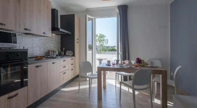Апартаменты с балконом и с видом на сад Calura Residence