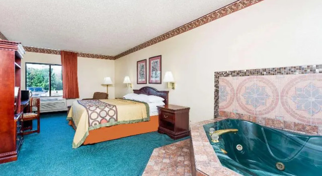 Номер Standard Super 8 by Wyndham Piedmont Greenville Area