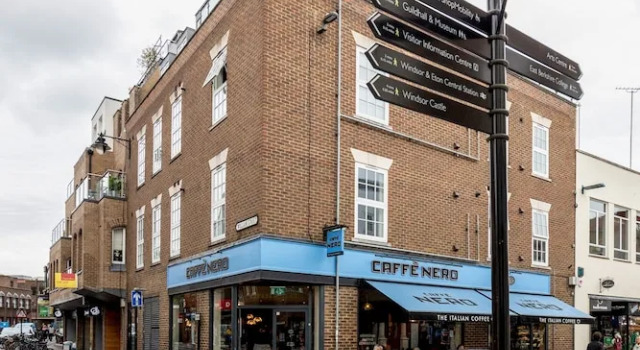 Large Apartment near Windsor Castle, Varaa Huoneisto Asunnot kohteessa Merseyside, Huoneisto