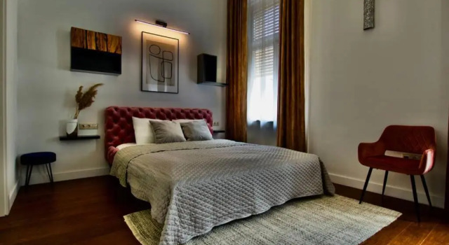 Апартаменты Superior Premium Apartment by Hi5 - Central 3 bedroom (221)