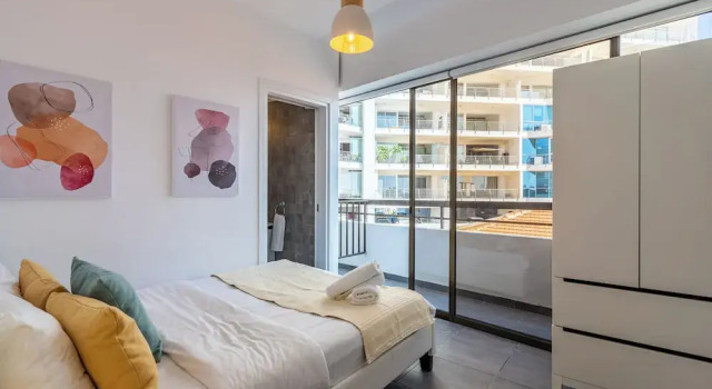 Fiesta 1-BR Apt. & Balcony in Larnaca, Book Apartment Larnaka Larnaca Region
