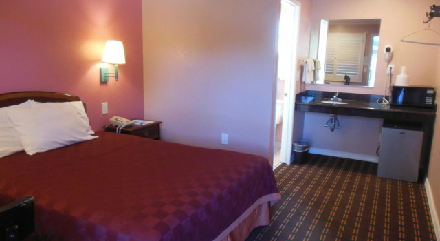 Sealamp Inn