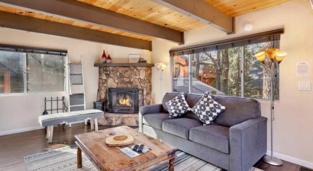 Pinewood Inn #2093 by Big Bear Vacations