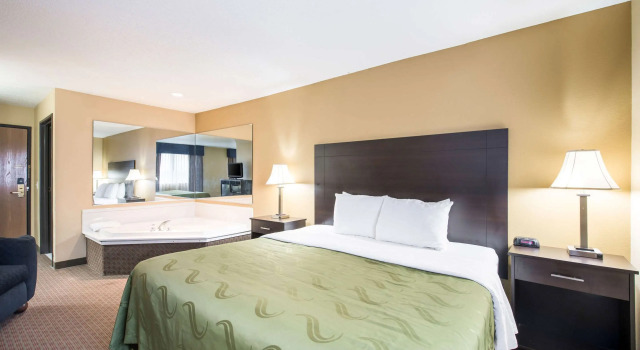 Quality Inn & Suites, Reserva ahora Hotel Menomonie Wisconsin