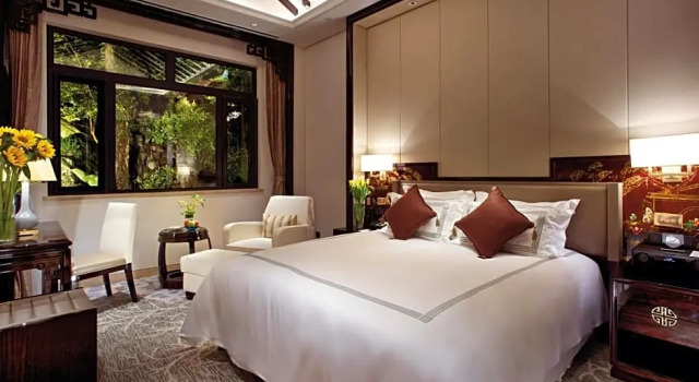 Двухместный номер Standard с видом на сад Zhejiang Xizi Hotel
