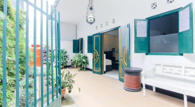 Griya Jetis Tugu, Book Hotel Hotels in Jetis with Parking, Parking