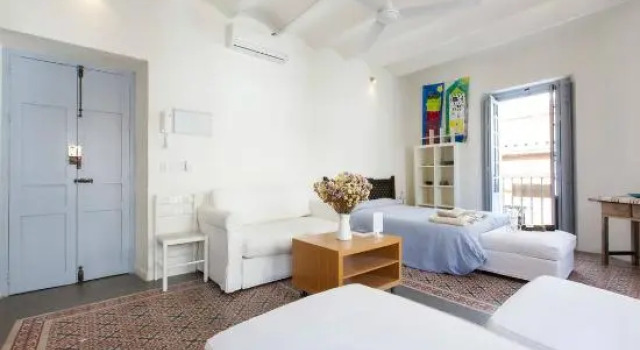Almansa 11 Apartamentos, Забронировать Апартаменты/квартира Отели Севильи с парковкой, рядом с Музей Pabellon de la Navegacion, Парковка