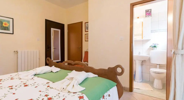 Апартаменты c 1 комнатой с красивым видом из окна Apartments Vesna
