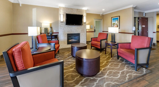 Comfort Suites Near Six Flags Magic Mountain