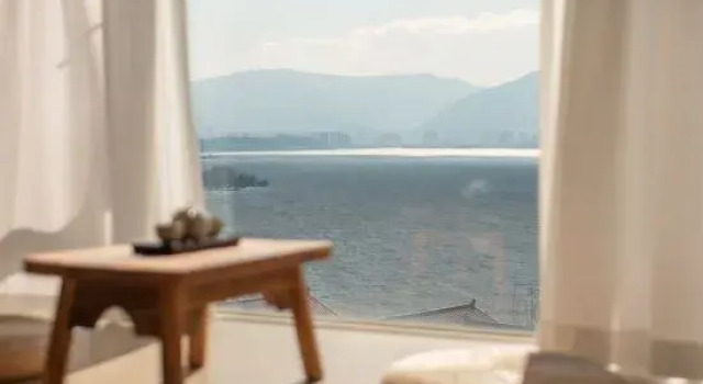 Двухместный люкс seafront Dali Xingmai Mountain and Sea View Homestay (Erhai Branch)