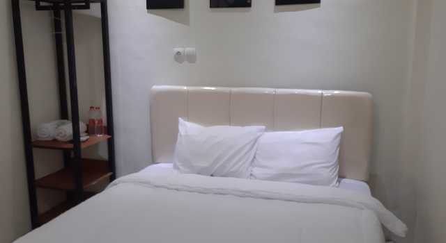 OYO 90299 Corner Guest House