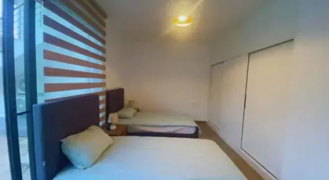 Апартаменты "azure Pearl" - Wake Up by the Sea · Oceanfront Garden Retreat With Pool