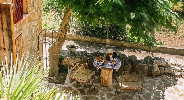 Коттедж с 4 комнатами Finca Ses Fontanelles