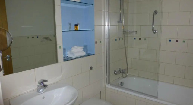 Номер Standard Liberty Wharf Apartments