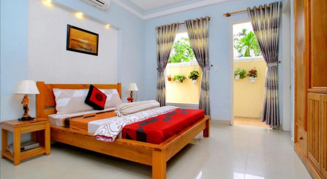 Номер Deluxe c 1 комнатой с балконом и с видом на сад Lila Homestay Hoi An