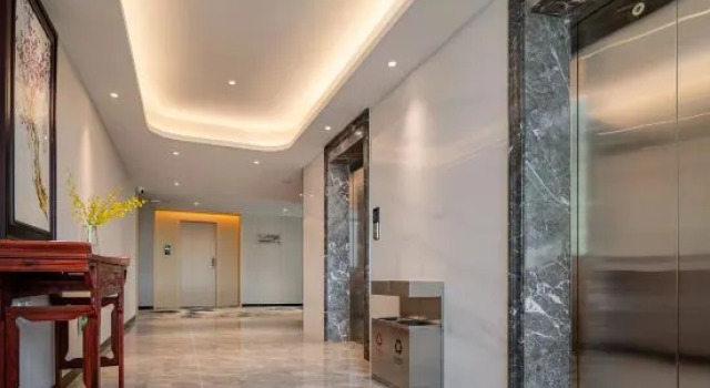 Qingzhiyun Hotel (Zhongshan Station Branch), Boek Hotel Hotels in Guangdong met parkeren, Parkeren