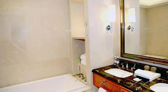 Семейный номер Standard Huaguoshan Hotel