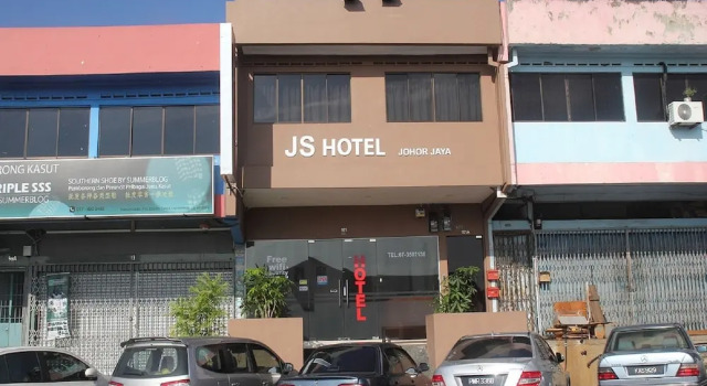 OYO 89985 Js Hotel