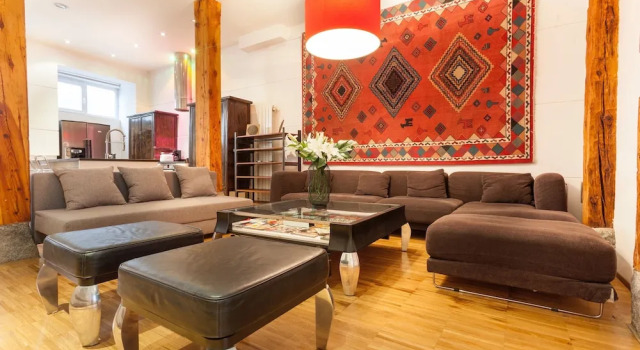 Barco Loft, Boek Hotel Madrid Community of Madrid, in de buurt van Edificio Grassy