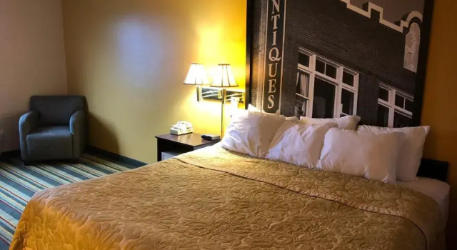 Номер Standard Super 8 by Wyndham Coeur dAlene