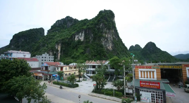 Четырёхместный номер Deluxe Sky Hotel Phong Nha