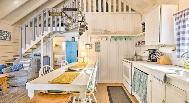 Коттедж Private Lake Access & Canoes: Pennsylvania Cottage
