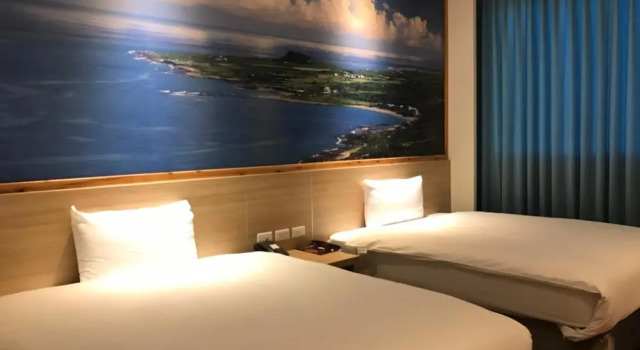 Четырёхместный номер Standard 綺麗商旅園區館