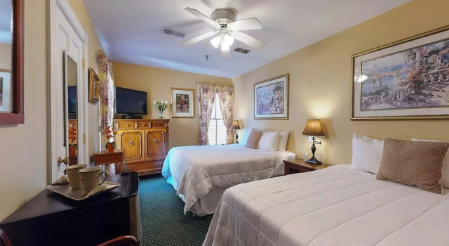 Четырёхместный семейный номер Standard The Ocean Plaza Hotel