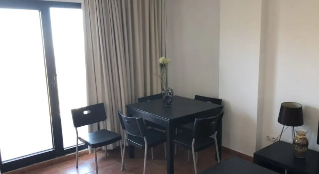 Apartment With Parking Space and Wifi