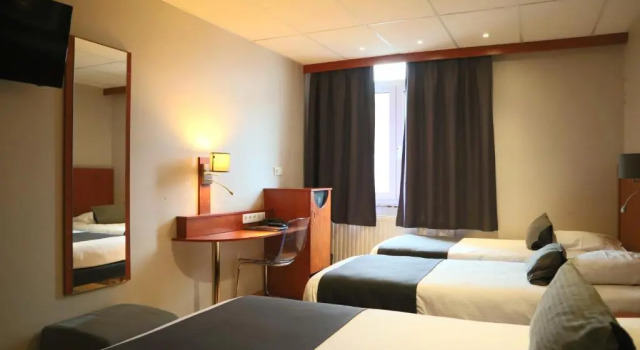 Семейный номер Standard Hôtel de lUnivers Liège
