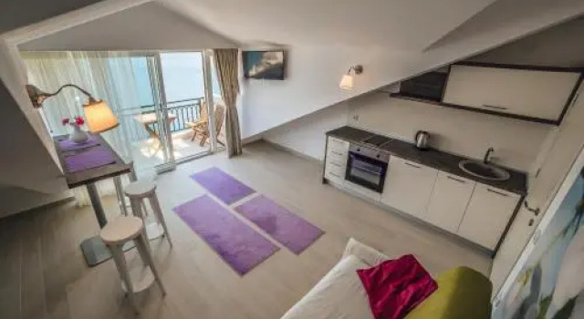 Apartmani Harmonia, Book Hotel Businesshoteller i Tivat, 4* 5*