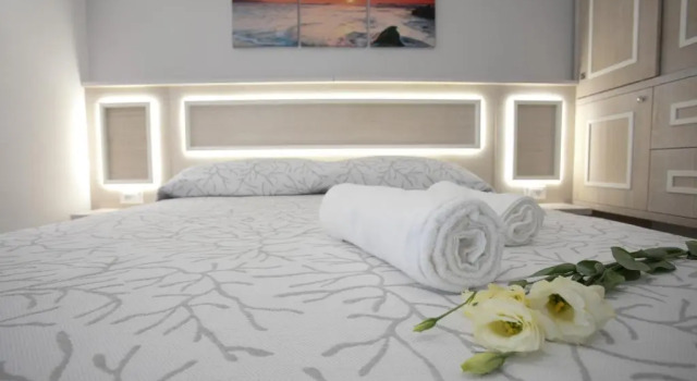 Standard Doppel Zimmer mit Balkon B&B Holiday Tropea