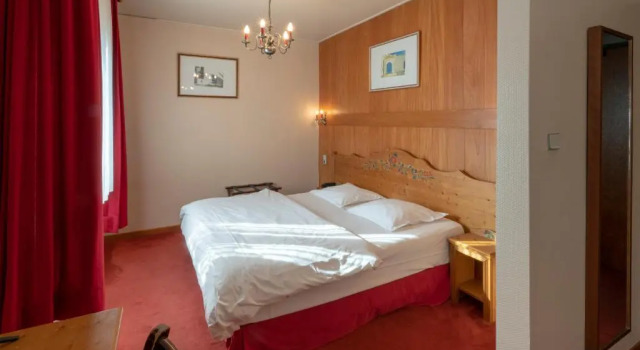 Трёхместный номер Standard Hôtel du Parc, Restaurant, Spa & Wellness