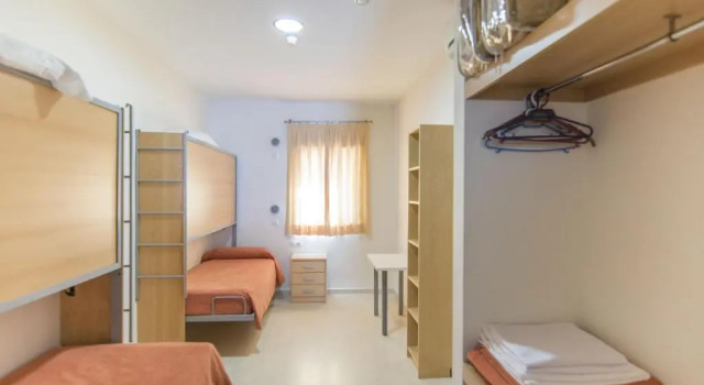 Трёхместный номер Albergue Inturjoven Marbella