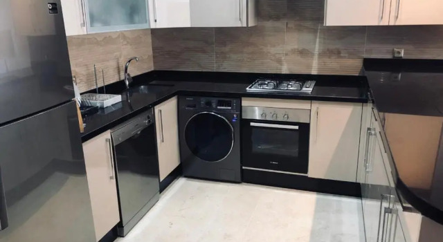 Haut standing beach apartment, Rezerwuj Apartament Hotele w Tanger-Tetouan z parkingiem, Parking