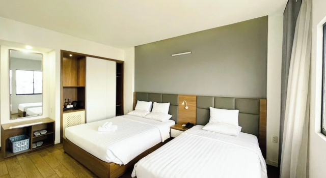 Трёхместный номер Premier с балконом и с видом на город Royal Dragon Boutique Hotel
