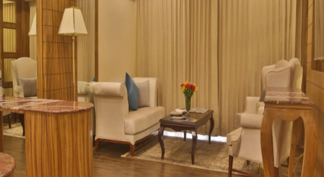 Люкс Executive Shakun Hotels And Resorts