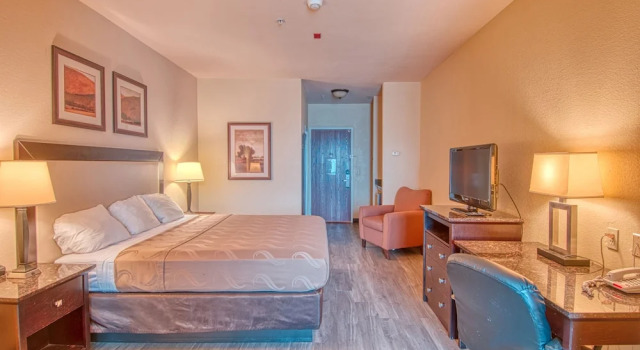 Люкс Express inn & suites