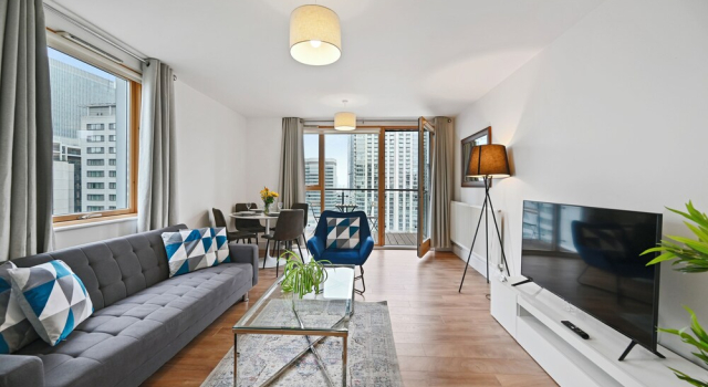 Апартаменты Standard с 2 комнатами с балконом и с видом на город Cubo Canary Wharf