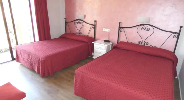 Четырёхместный номер Standard Hostal Sonia Granada