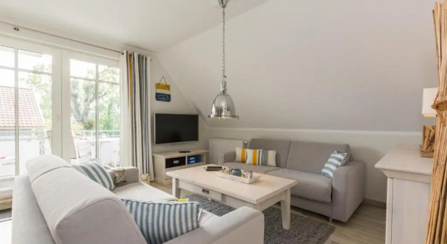 Alte Reihe 7 Wohnung 3 Ostseeperle, Забронировать Отель Цингст Barther Bodden, рядом с Пляж Цингст