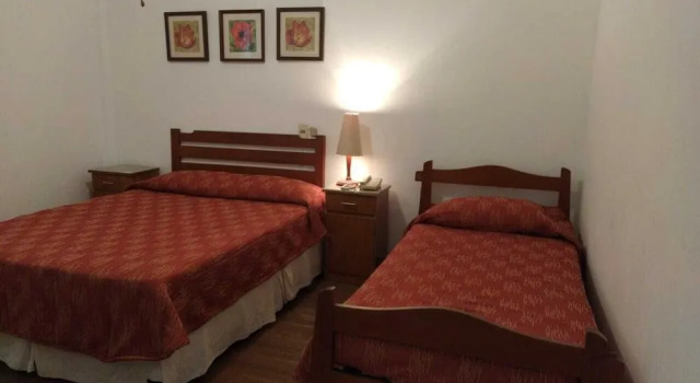 Трёхместный номер Economy Hotel Playa Grande