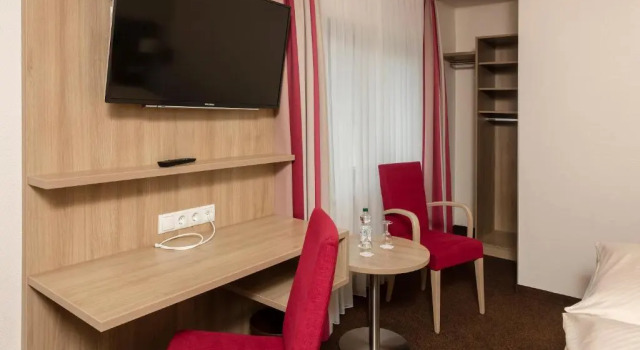 Landhotel Wolf-Mertes, Book Hotel Sessenbach Westerwald