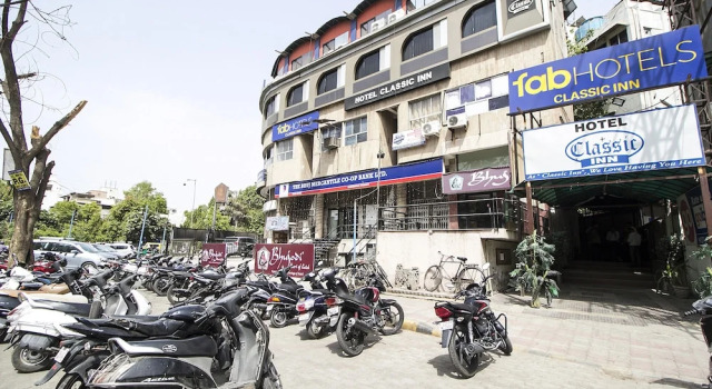 FabHotel Classic Inn Navrangpura, Rezervovat Hotel Hotely v Gujarat s parkováním, Parkování