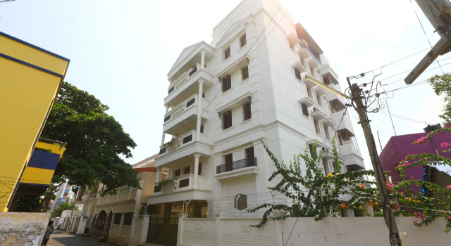 Froniter Pondy Railway Station by OYO Rooms, Забронировать Отель Отели штата Тамилнада 3 звезды, 3*