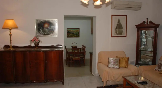 Kanarinis Apartments