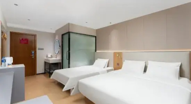 Семейный номер Standard Pai Hotel Yining Huarui Hanren Street Dabazha