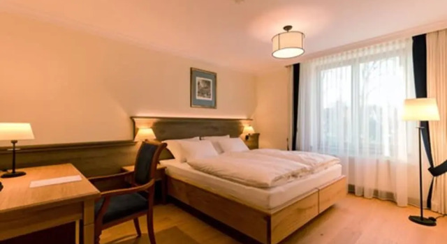 Двухместный номер Standard c 1 комнатой Hotel & Gaststätte zum Erdinger Weißbräu